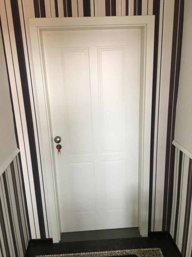 Ferienwohnung Rabennest Hatzenport 外观 照片